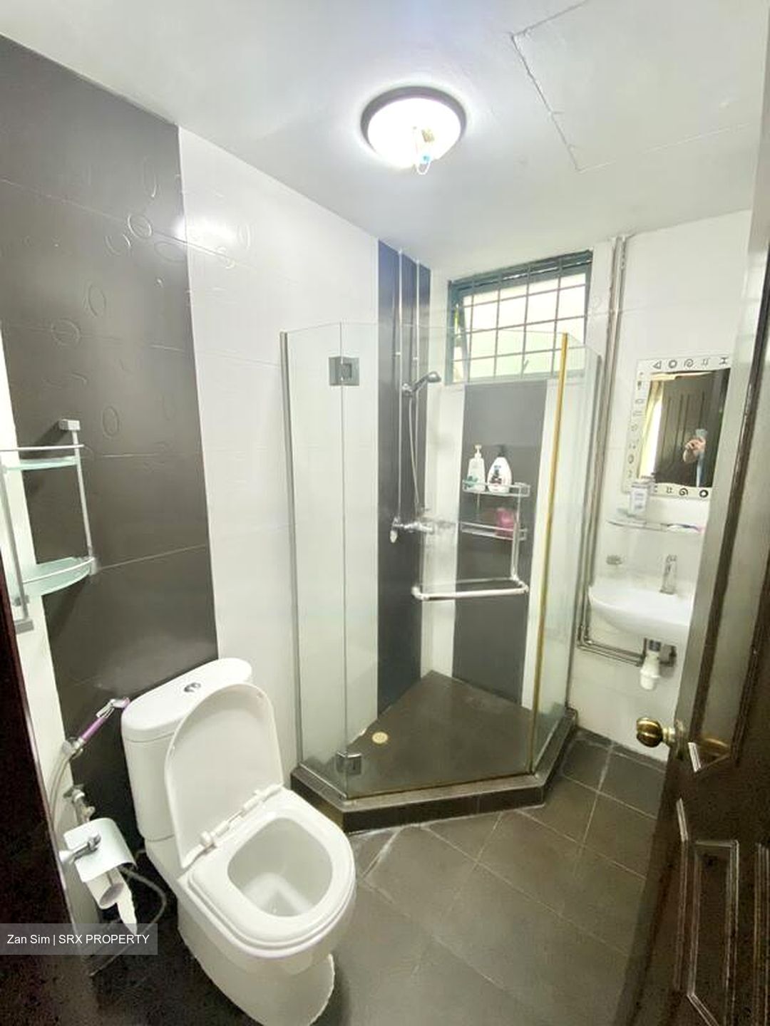 Stratford Court (D16), Condominium #451625521